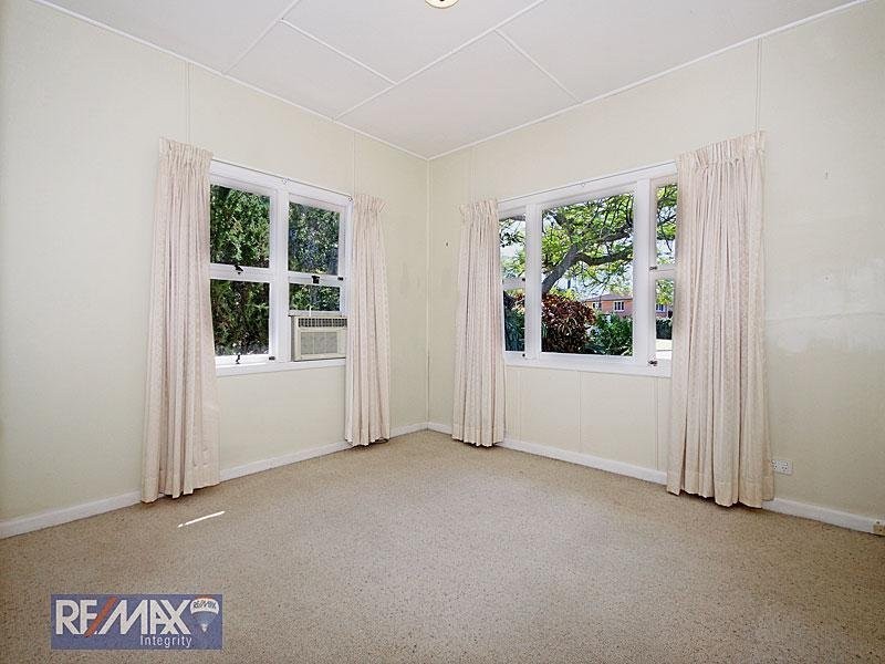 39 Westbrook Street, Woody Point QLD 4019