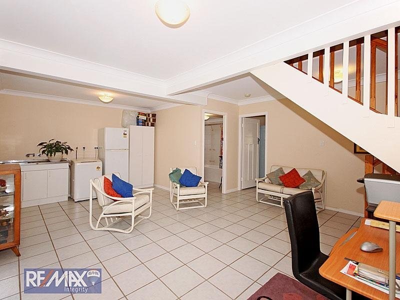 64 Sixth Avenue, Kedron QLD 4031