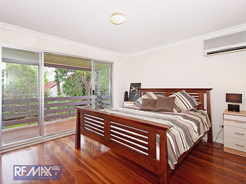 28 Winifred Street, Clayfield QLD 4011