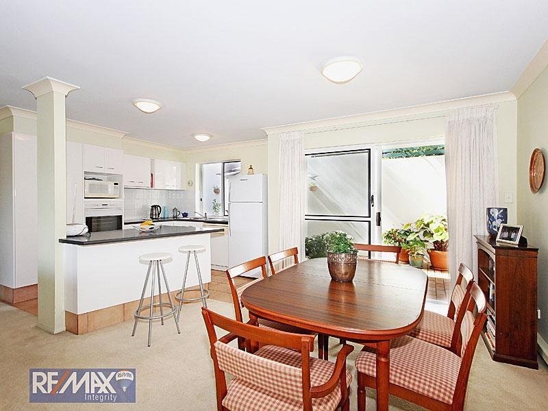 8/38 Riverview Terrace, Hamilton QLD 4007