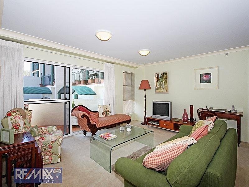 8/38 Riverview Terrace, Hamilton QLD 4007