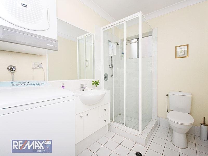 8/38 Riverview Terrace, Hamilton QLD 4007