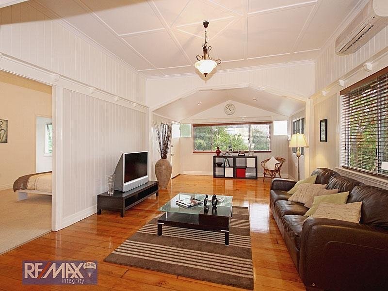 62 Sixth Avenue, Kedron QLD 4031