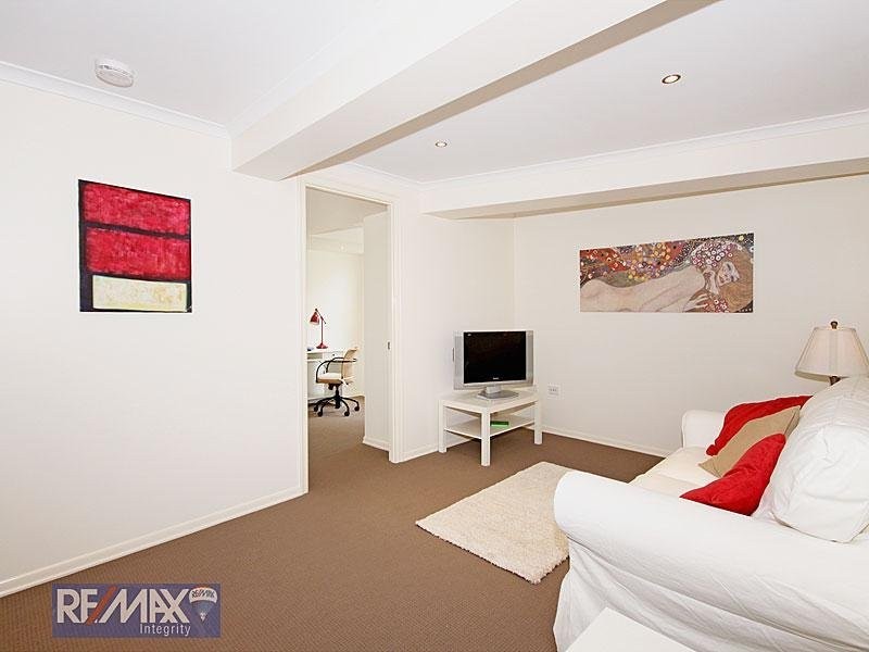 62 Sixth Avenue, Kedron QLD 4031