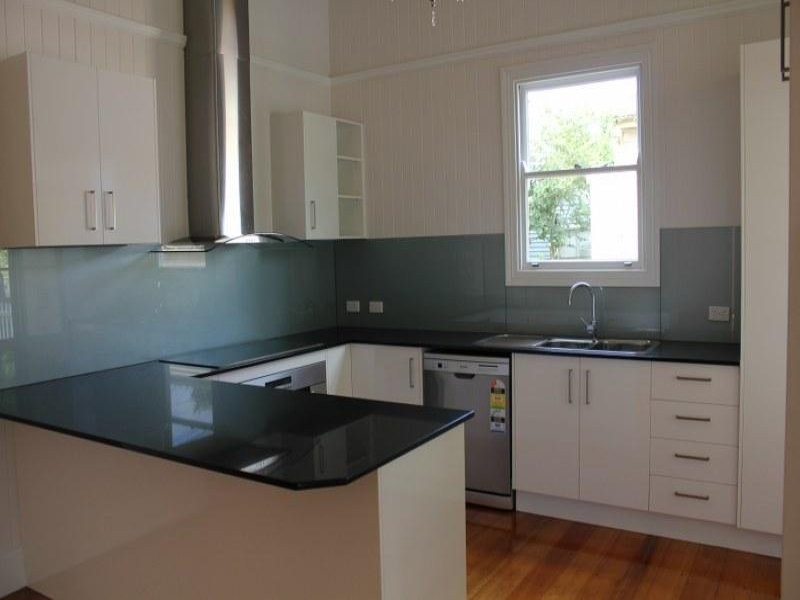 30 Thorrold Street, Wooloowin QLD 4030