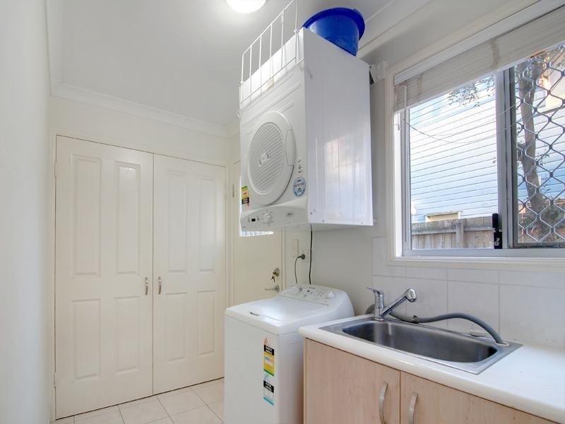 3 Rawson Street, Wooloowin QLD 4030