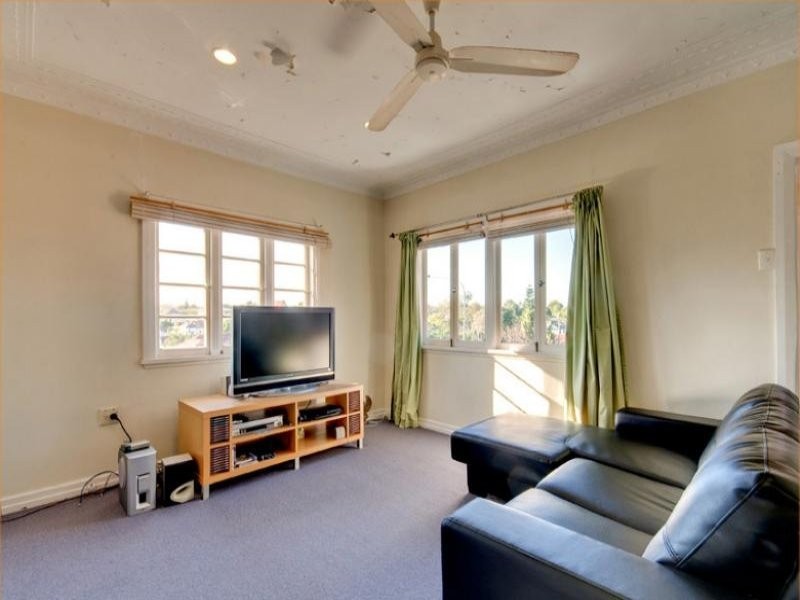 234 Shaw Road, Wavell Heights QLD 4012