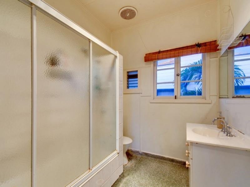 234 Shaw Road, Wavell Heights QLD 4012