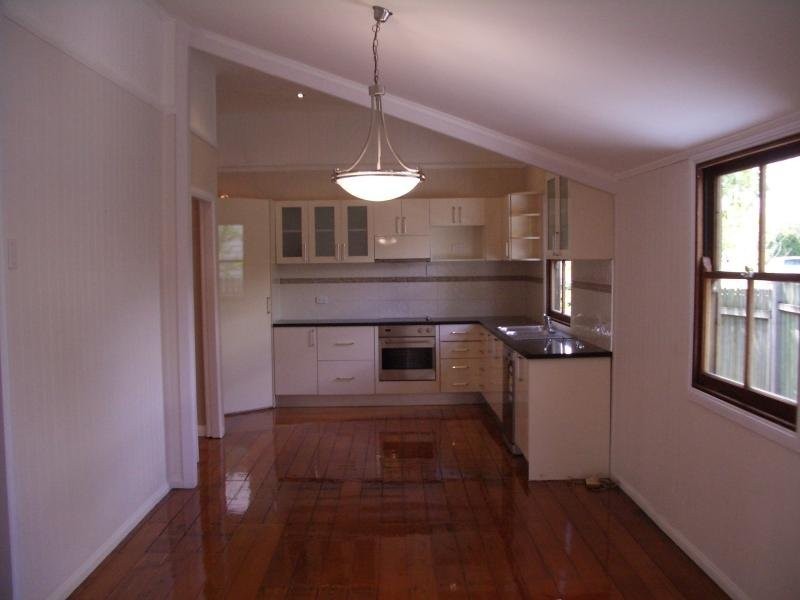 72 Park Avenue, Clayfield QLD 4011