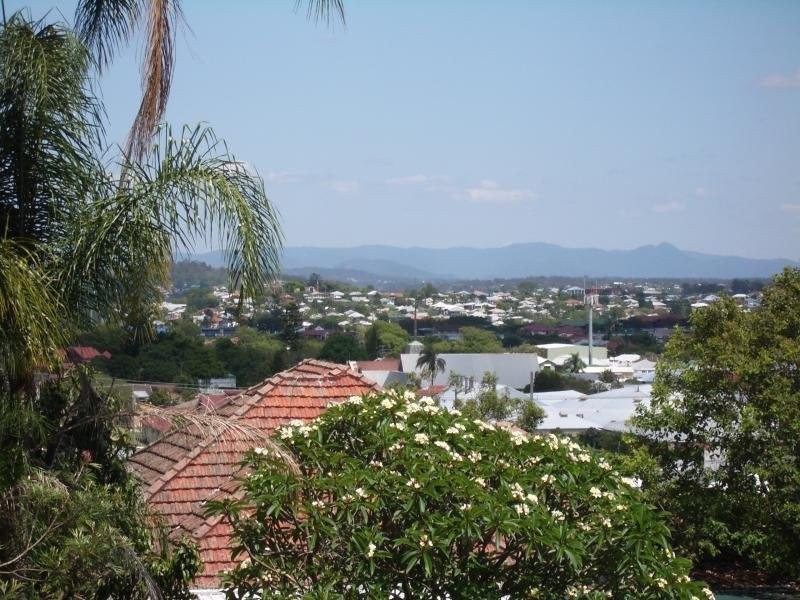 2/32 Miles Street, Clayfield QLD 4011