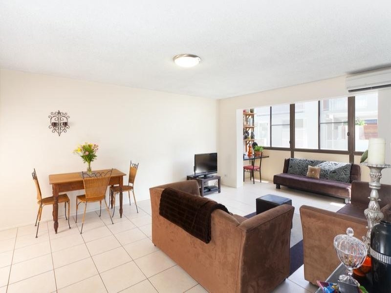 2/11 Riverton Street, Clayfield QLD 4011