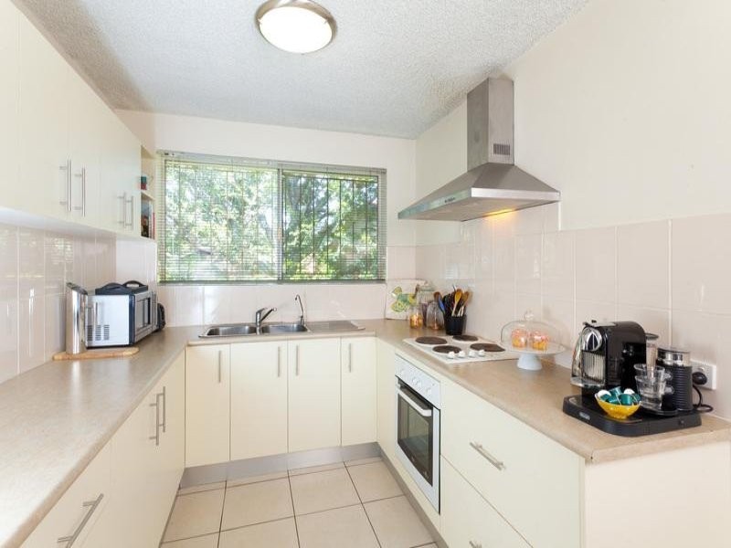 2/11 Riverton Street, Clayfield QLD 4011