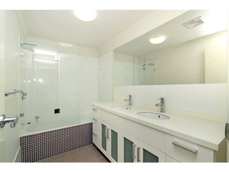 601/1 Kingsmill Street, Chermside QLD 4032