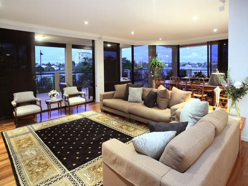 102/241 Wellington Road, East Brisbane QLD 4169