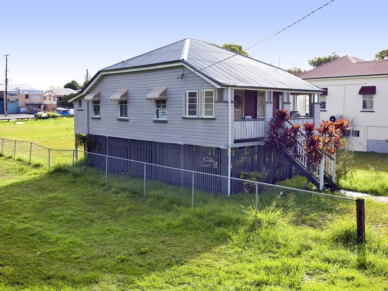 38 Temple Street, Coorparoo QLD 4151