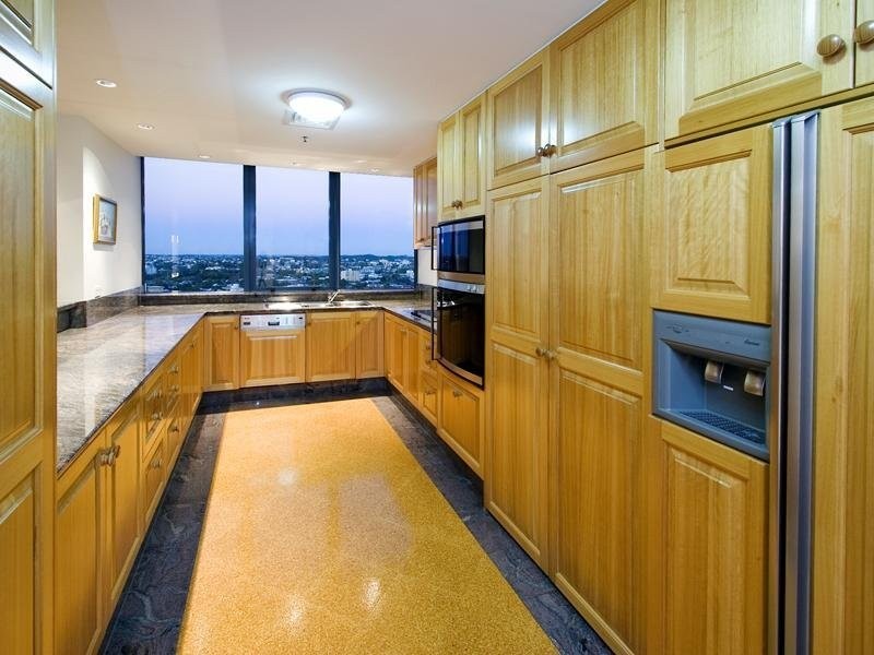 105/2 Goodwin Street, Kangaroo Point QLD 4169