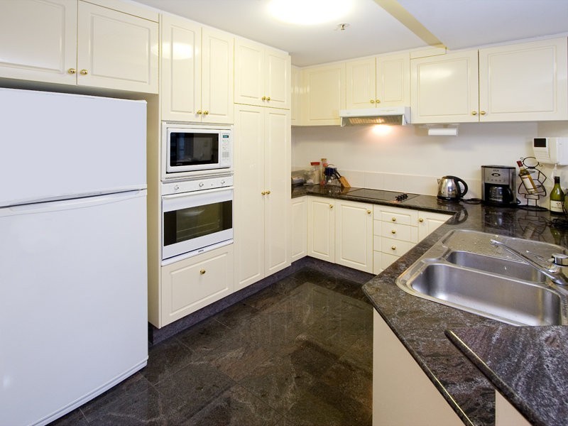 49/8 Goodwin Street, Kangaroo Point QLD 4169