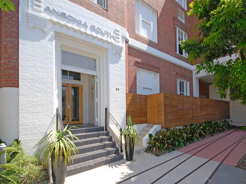 110/64 Macquarie Street, Newstead QLD 4006