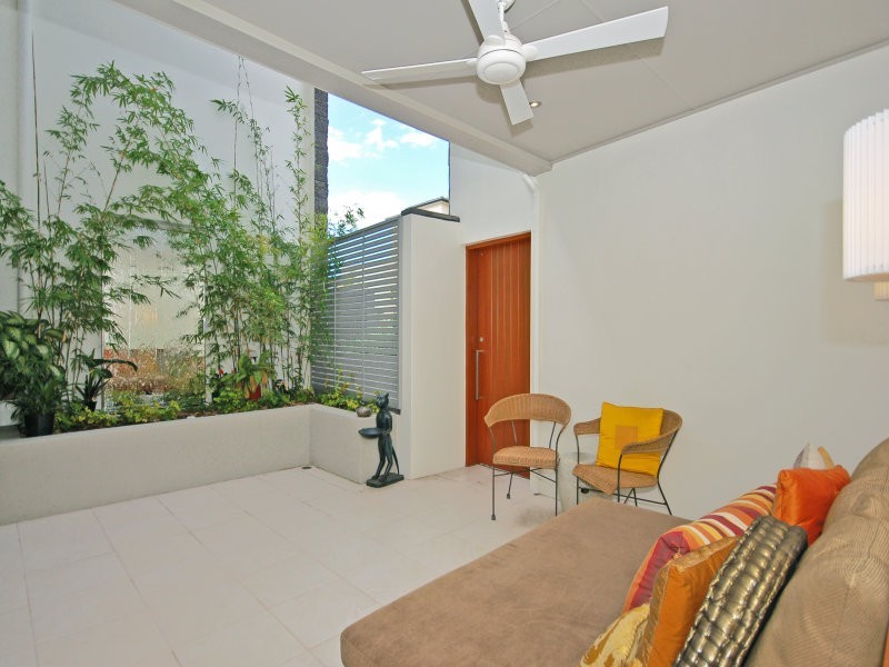 7/15 Halford Street, Newstead QLD 4006