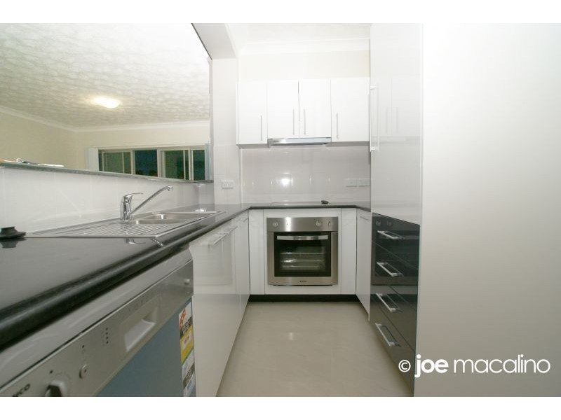 14 Le Grand Street, Macgregor QLD 4109