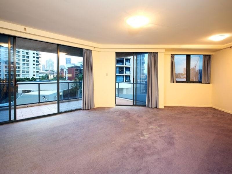 19/55 Darragh Street, Kangaroo Point QLD 4169