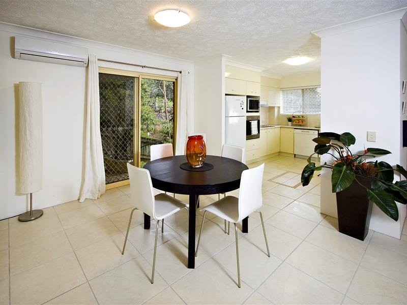 1/58 Swann Road, Taringa QLD 4068