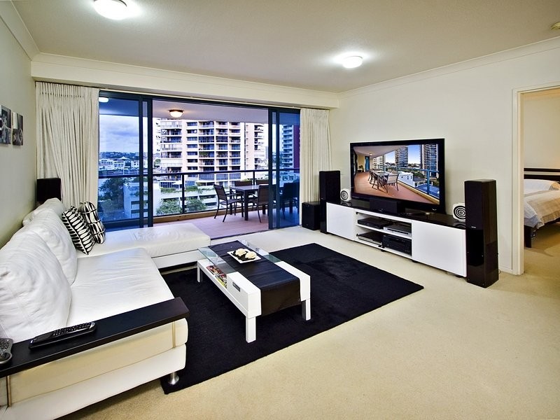 43/45 Deakin Street, Kangaroo Point QLD 4169