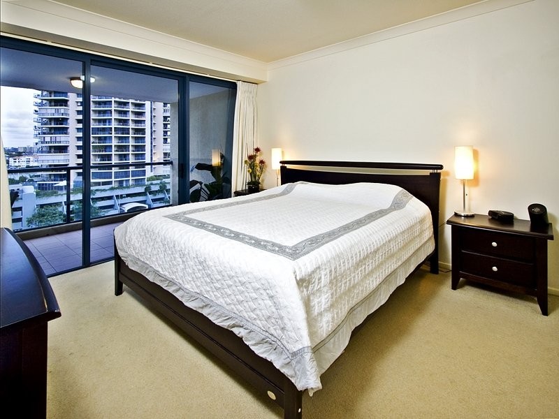 43/45 Deakin Street, Kangaroo Point QLD 4169