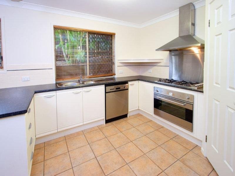 123 Taringa Parade, Indooroopilly QLD 4068