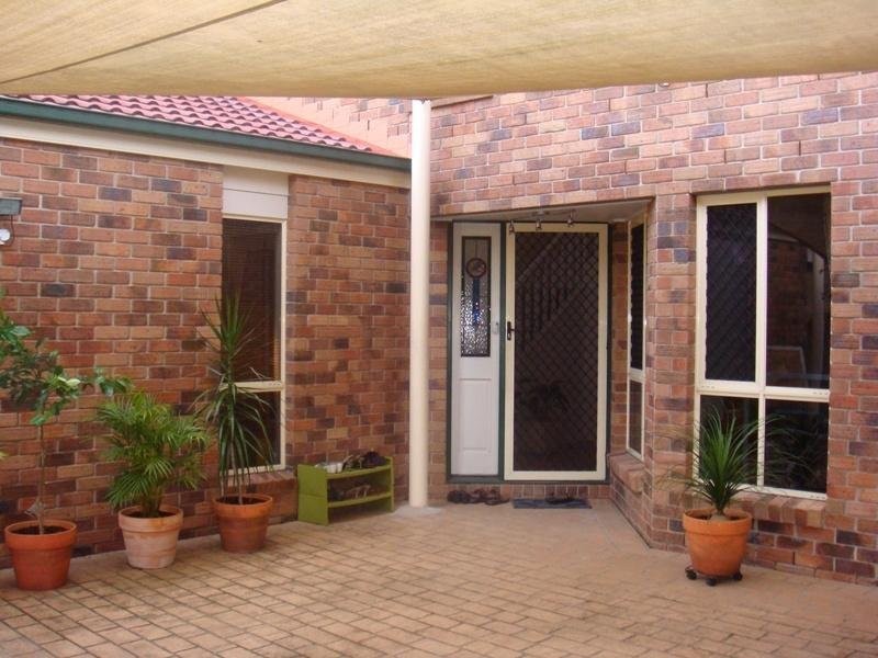 123 Taringa Parade, Indooroopilly QLD 4068