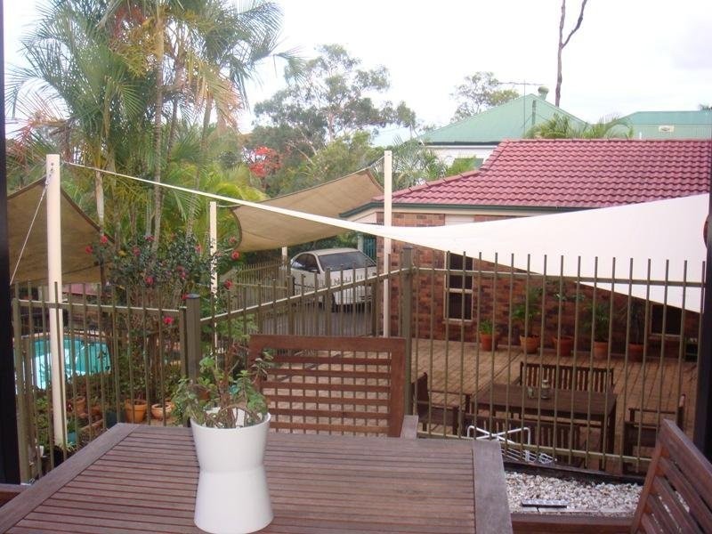 123 Taringa Parade, Indooroopilly QLD 4068