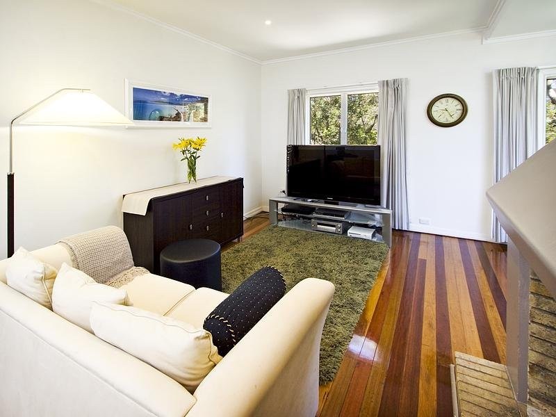 48 Dell Street, St Lucia QLD 4067