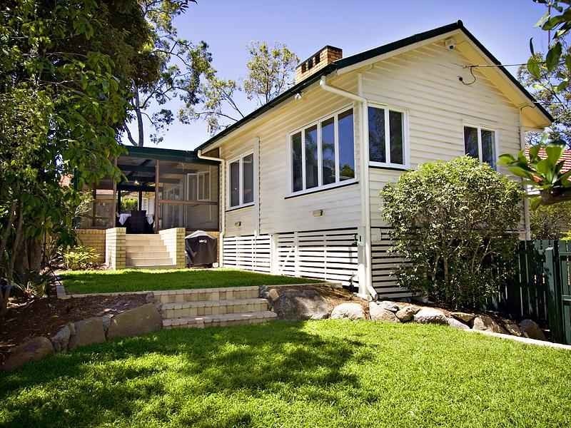 48 Dell Street, St Lucia QLD 4067