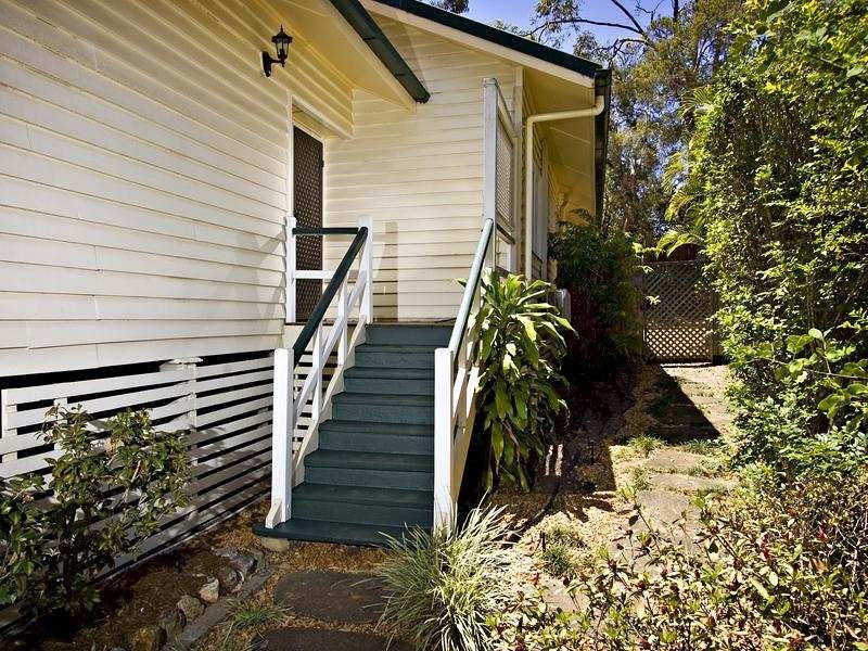 48 Dell Street, St Lucia QLD 4067