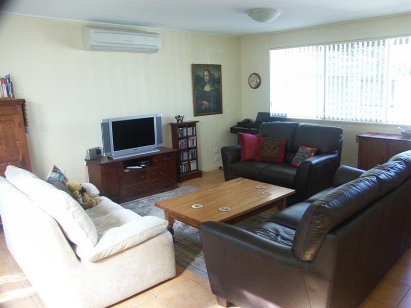 51 Goldsbrough Road, Taringa QLD 4068