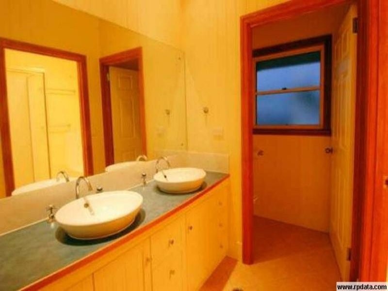 86 Bundah Street, Camp Hill QLD 4152