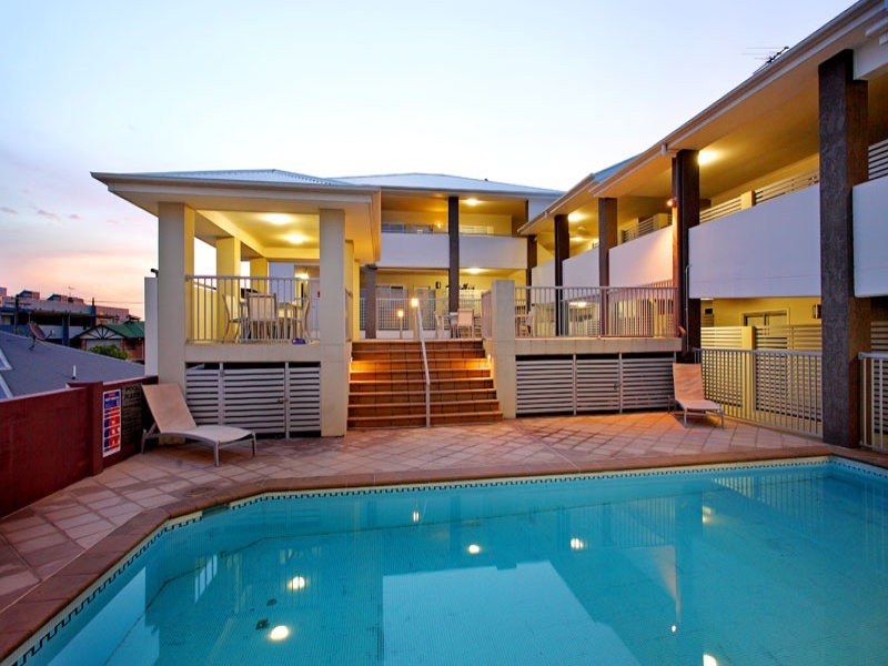 18/915 Stanley Street, East Brisbane QLD 4169