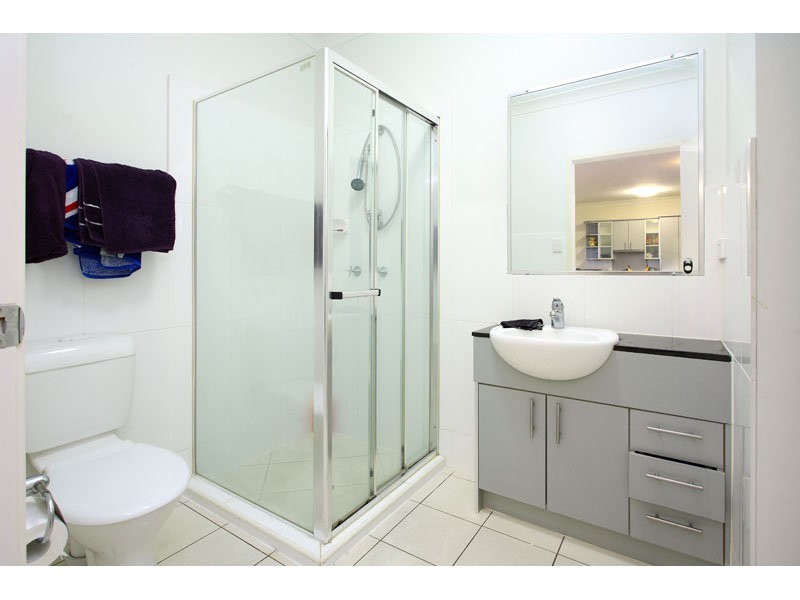 18/915 Stanley Street, East Brisbane QLD 4169