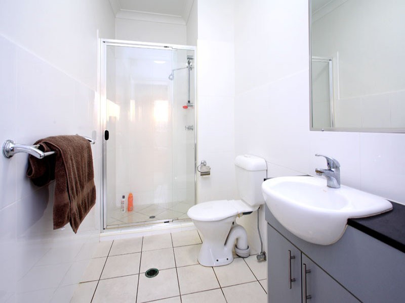 18/915 Stanley Street, East Brisbane QLD 4169