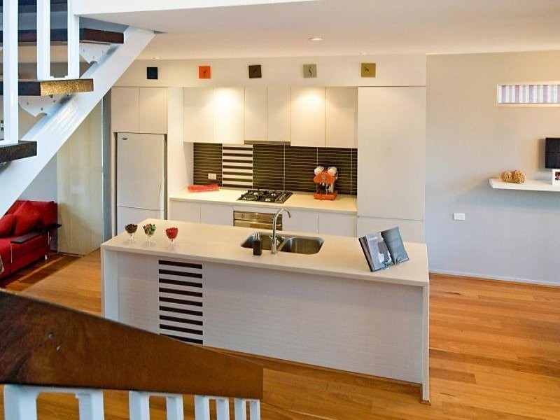 72 King Arthur Terrace, Tennyson QLD 4105