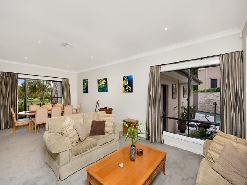 149 Hillside Terrace, St Lucia QLD 4067