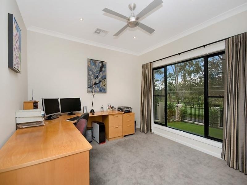 149 Hillside Terrace, St Lucia QLD 4067