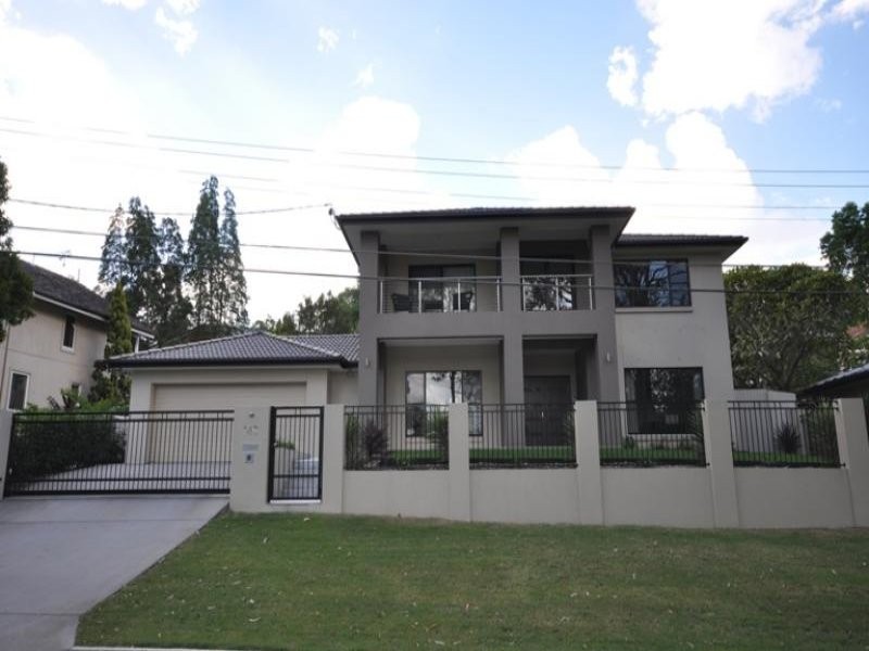 149 Hillside Terrace, St Lucia QLD 4067