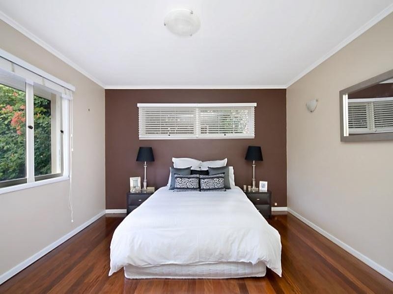 18 Crestview Street, Kenmore QLD 4069