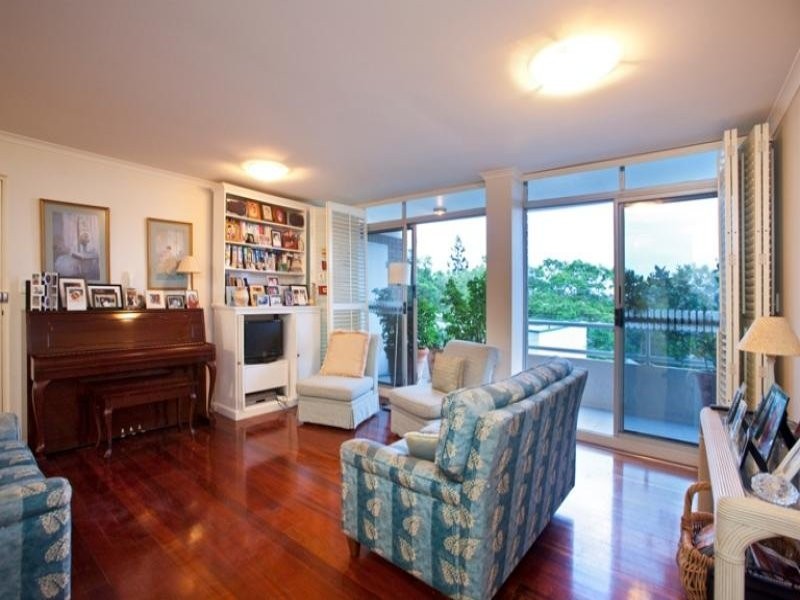 2/70 Swann Road, Taringa QLD 4068