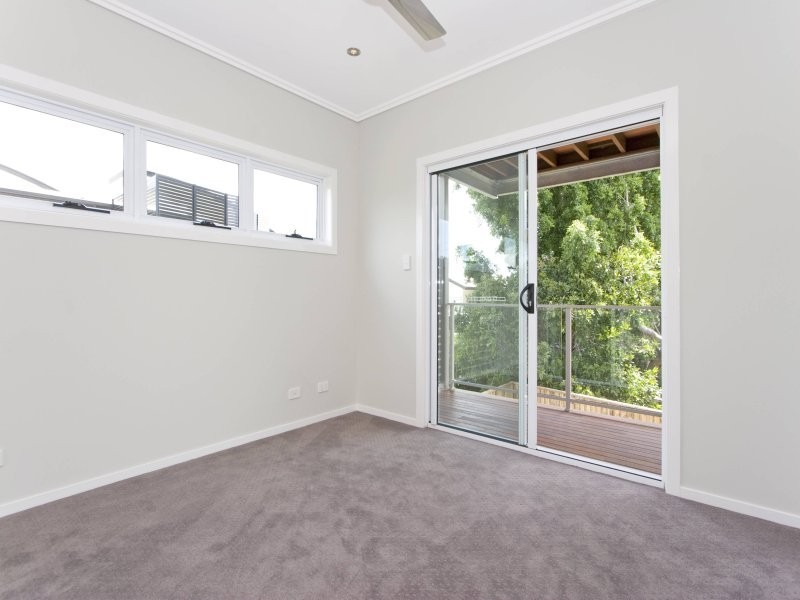 1/8 Corrie Street, Norman Park QLD 4170