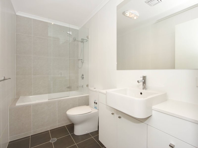 1/8 Corrie Street, Norman Park QLD 4170
