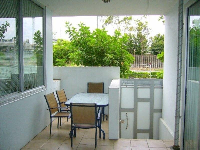 2/15 Tribune Street, South Bank QLD 4101