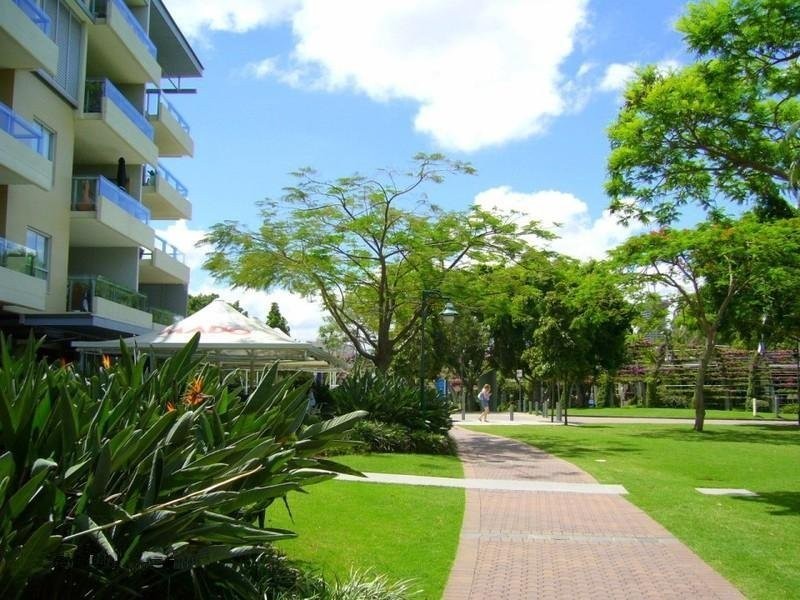 2/15 Tribune Street, South Bank QLD 4101