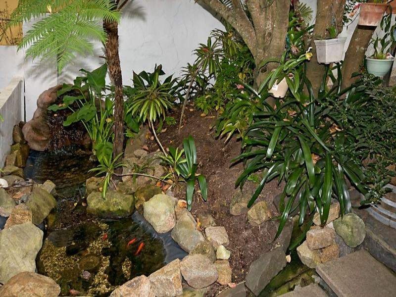 8 Chapel Hill Road, Chapel Hill QLD 4069